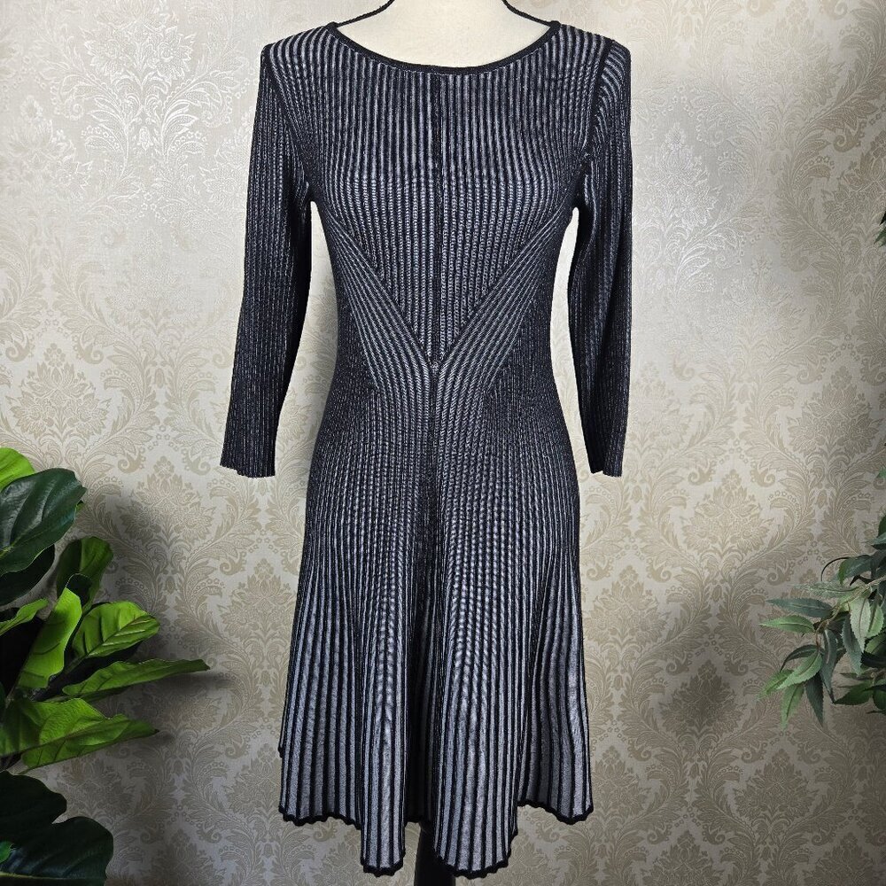Olive + Oak Size Medium Black White Striped Sweater Dress Fit & Flare 3/4 Sleeve